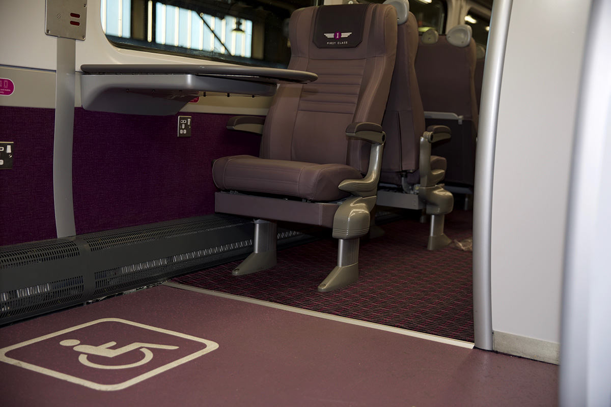 Altro Transflor Metris in a custom colour design for the standard class of a Grand Central intercity train