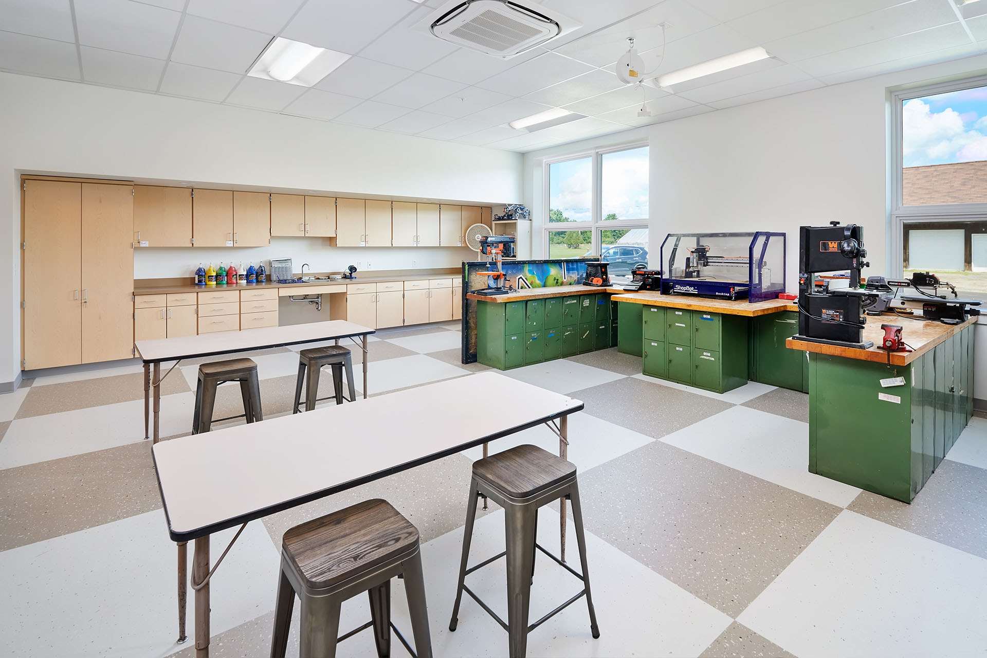 Altro Quartz Tile installed in a classroom