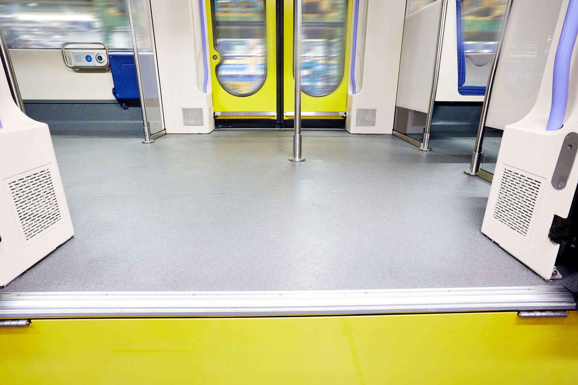 Stuttgarter Strassenbahn - tram interior 4
