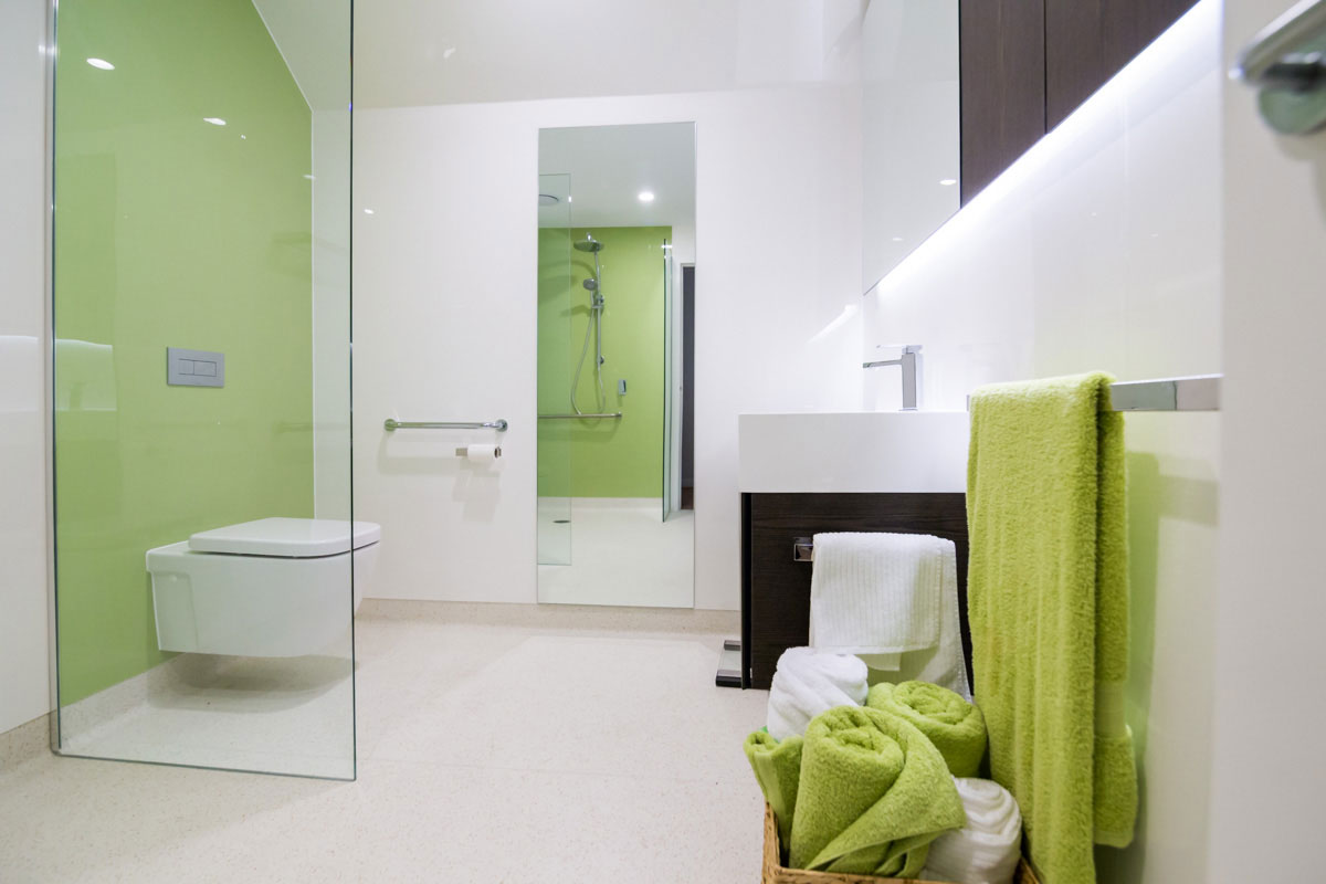 Altro Aquarius™ | Wet Room Vinyl Flooring | Altro JP