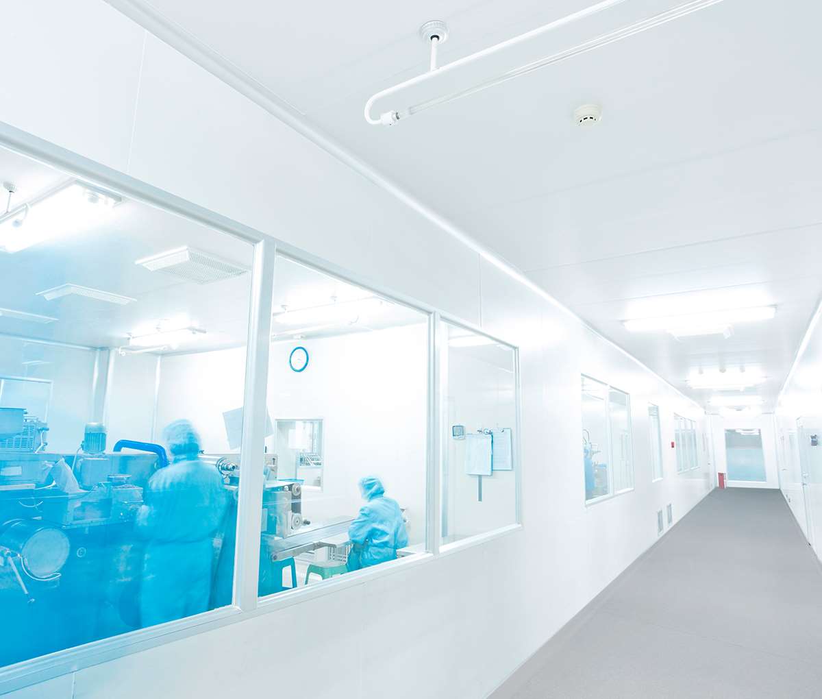 Altro Whiterock installed in a cleanroom