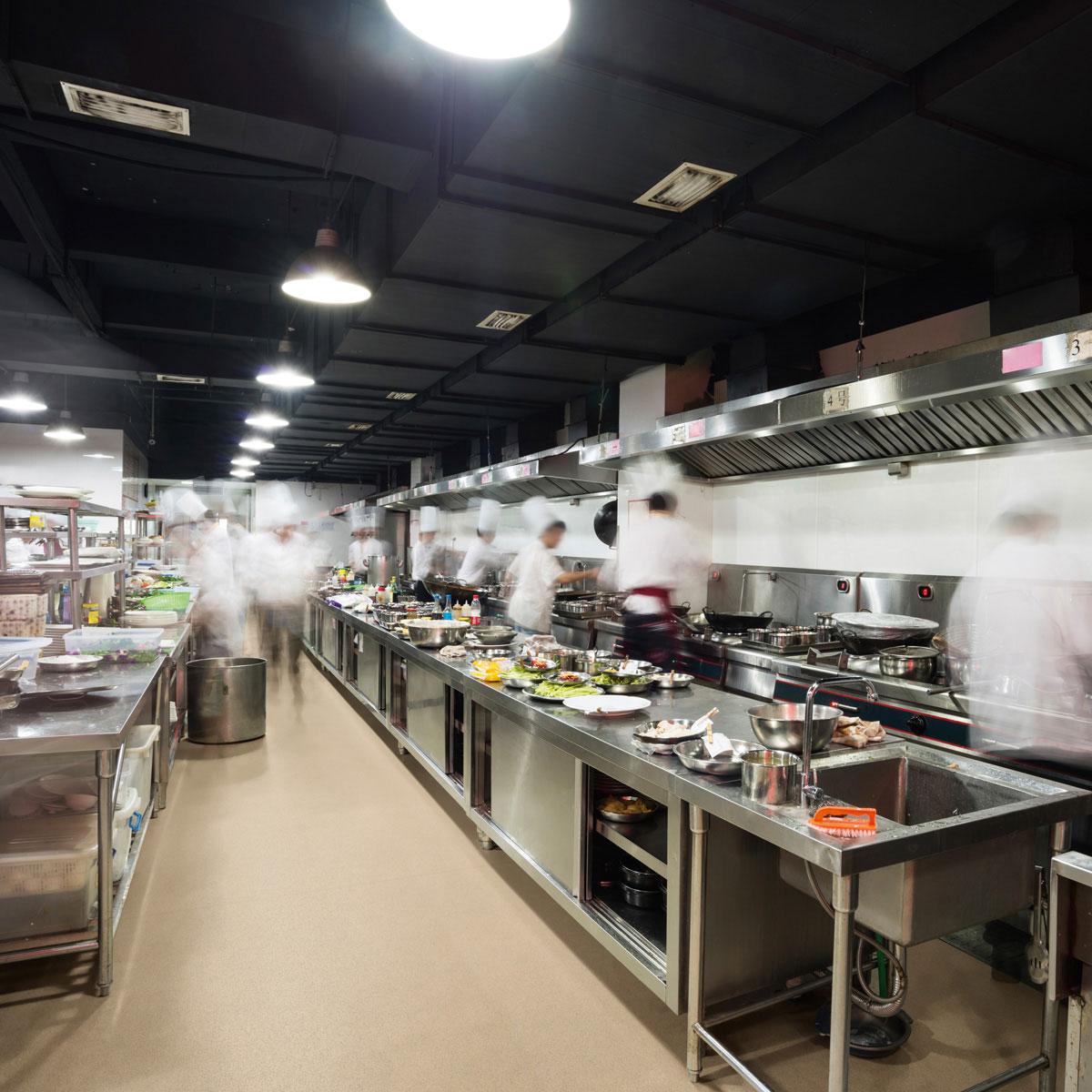 What Altro Stronghold 30 could look likw when installed in a kitchen